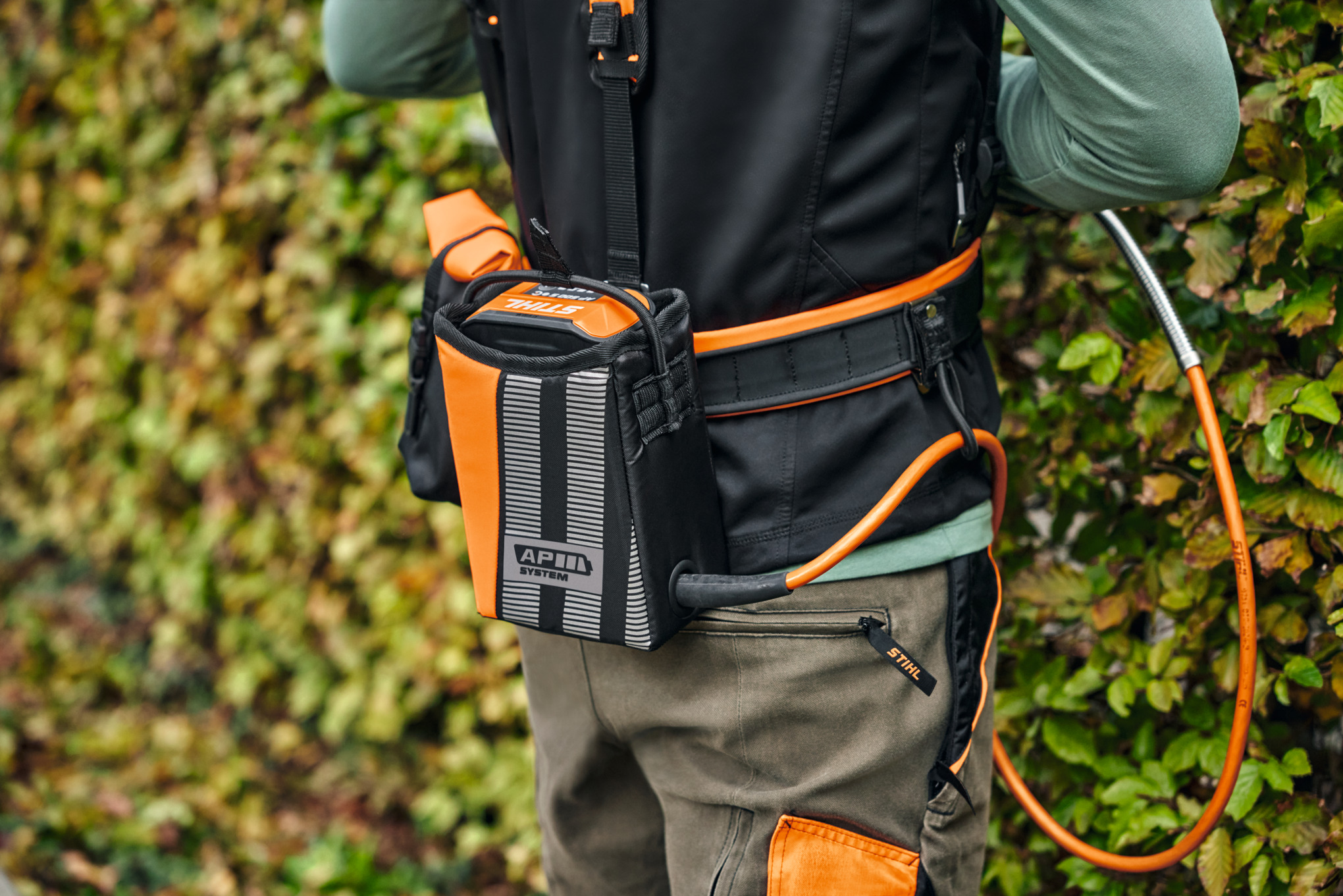 ADVANCE X-FLEX AP Holster with Connecting Cable