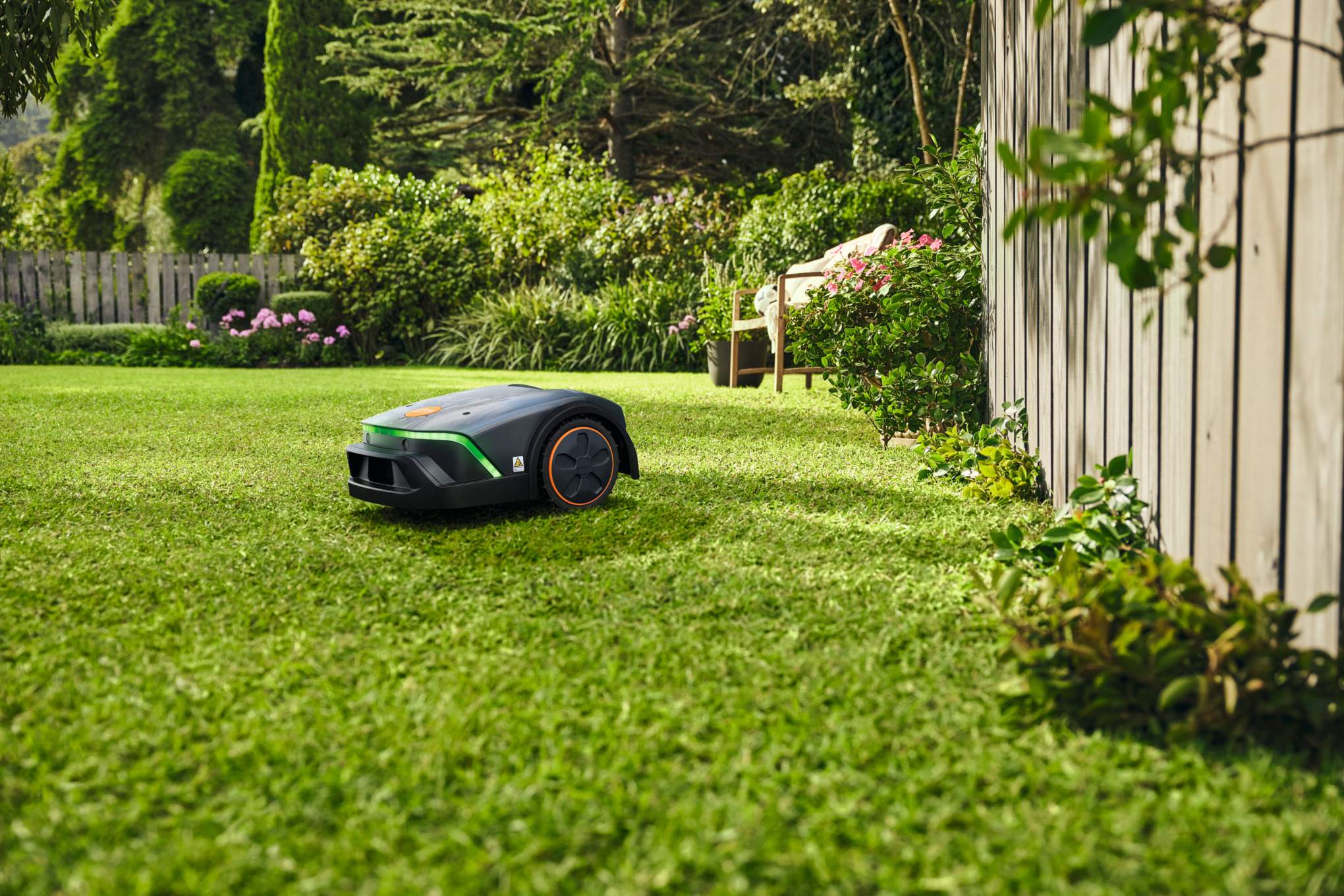 ¡MOW® 4 EVO robotic mower