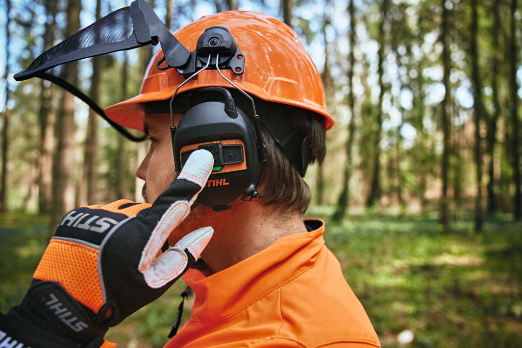 STIHL ADVANCE X-VENT ProCOM Helmet, Visor, Ear Protectors & Mic Set