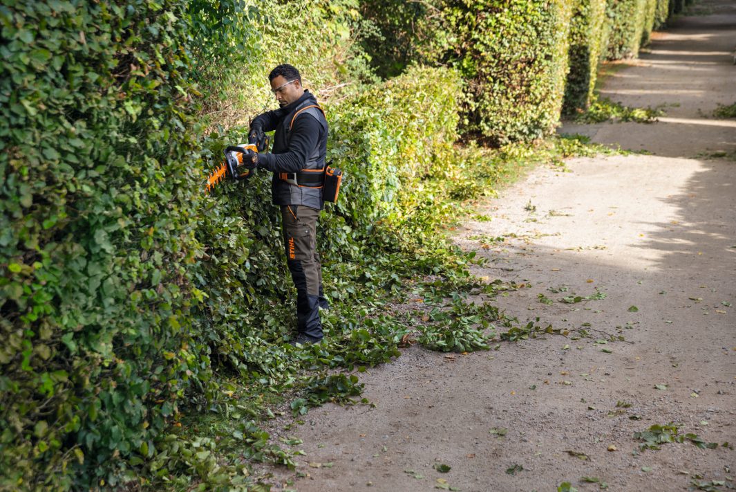 STIHL HSA130T 36V (AP) 600mm Hedge Trimmer (Body)